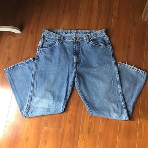 Wrangler men’s straight leg jeans 100% cotton size 36x29